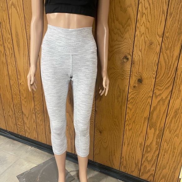 Lululemon" Wunder Under Crop Hi Rise *21" - Picture 5 of 16